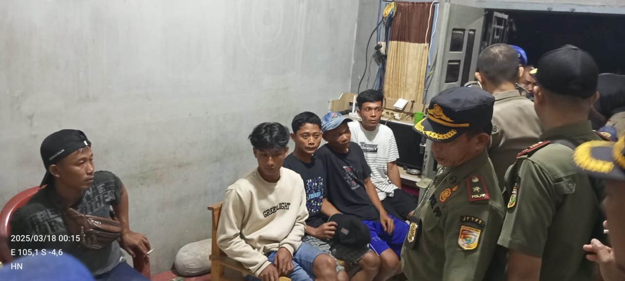 Razia Satpol PP di Tubaba menemukan pelanggaran di tempat hiburan malam selama Ramadan.